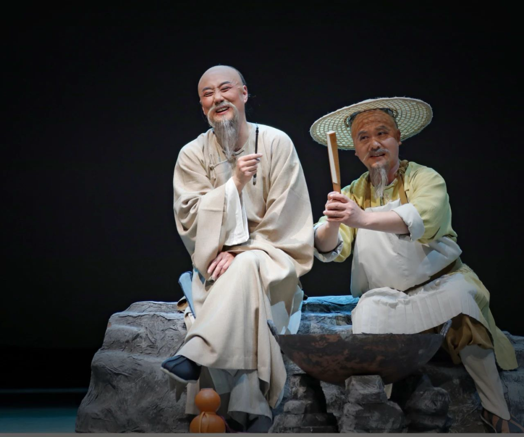 在舞臺，打開(kāi)我們的“文化故鄉”